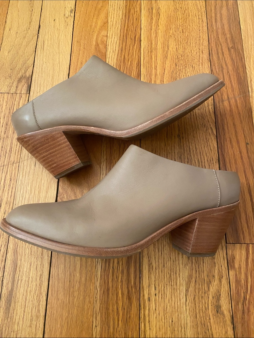 Poppy Barley The Heeled Mule in Taupe
Size 10 Leather Worn Once
